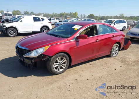 2013 Hyundai Sonata Gls z USA, uszkodzony, nr VIN 5NPEB4AC4DH737291